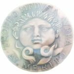 Logo Medusa Aurea Chiaro